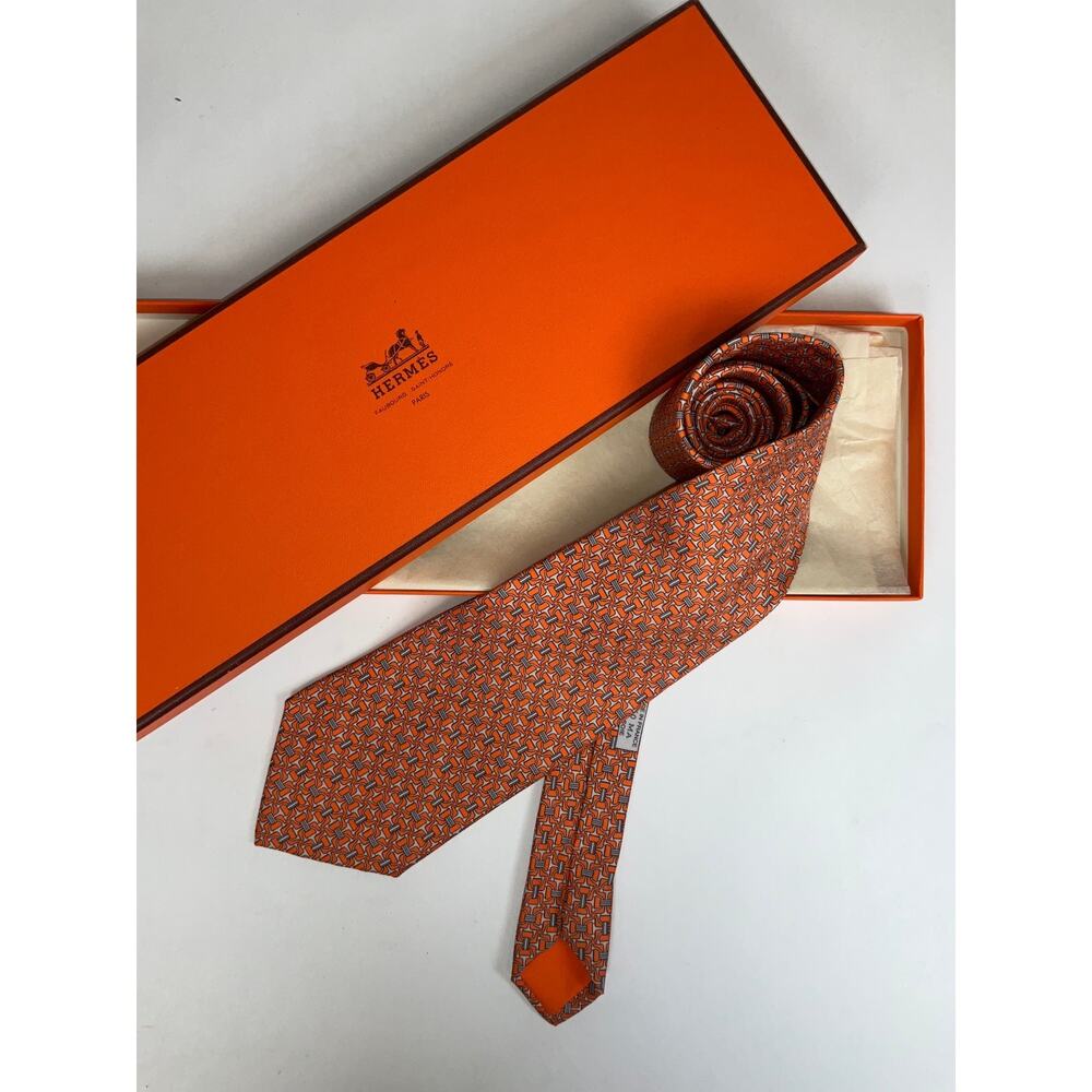 Men’s Hermes D-Ring Bit 100% Silk Neck Tie REF: 5560 MA | No Box